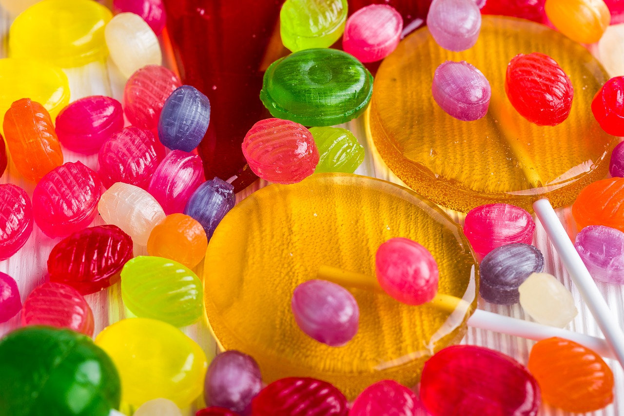 Holy F*cking Comments: Candy & Boobs!