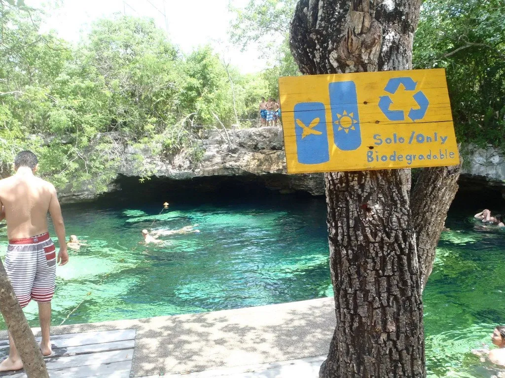 Cenote Azul